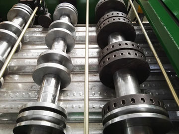 15-20m/min Speed Deck Floor Roll Forming Machine 4kw Tenaga hidrolik Pemotongan hidrolik