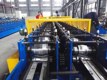 Mesin PLC Control Metal Stud Roll Forming yang tahan lama Kecepatan tinggi