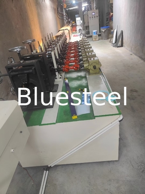 Helical Gear Reducer Controlled Roller Shutter Door Machine dengan sensor fotoelektrik