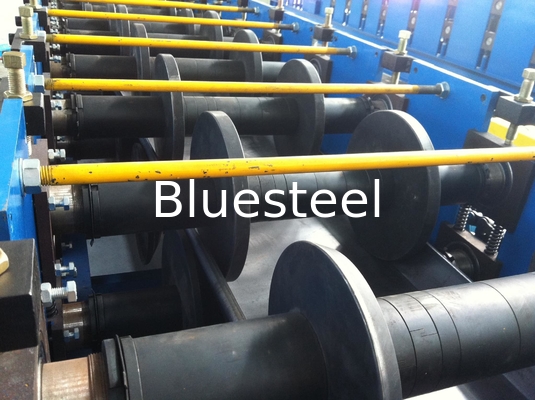 20 Stasiun Otomatis Density Low Noise Steel Forming Machine Didorong oleh Rantai Dengan Daya 7.5KW
