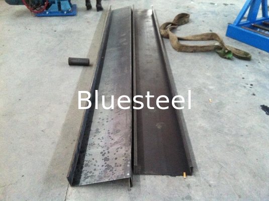Chain Drive Purlin Roll Forming Machine Plc Dikendalikan 15-20m/Min Kecepatan