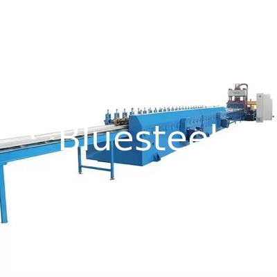 Pu Sandwich Panel Garage Door Roller Shutter Roll Forming Machine Efisien