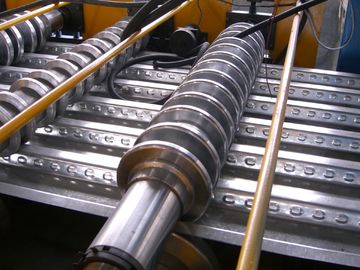 380V / 50Hz / 3Phase Deck Forming Machine 0.3-0.8mm Tebal 8.5T Berat