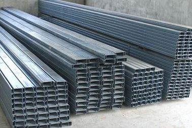 Chain Drive Purlin Roll Forming Machine untuk produksi yang stabil dan lancar